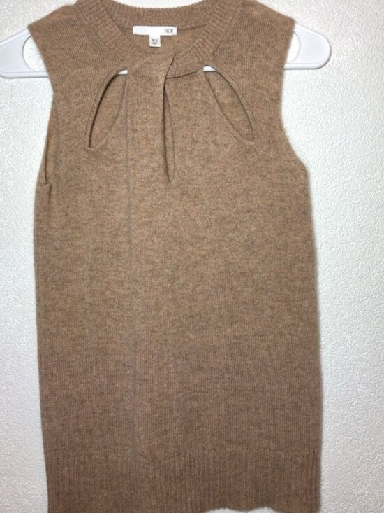 Tops - WOMEN Tan Sleeveless Knit Top 100% cashmere